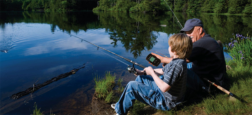 fish finder at lake